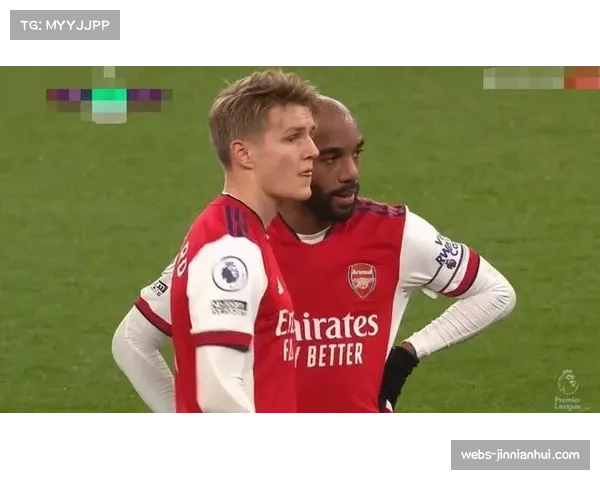 伯恩利客场逼平利物浦，爱德华兹低射破门取宝贵一分